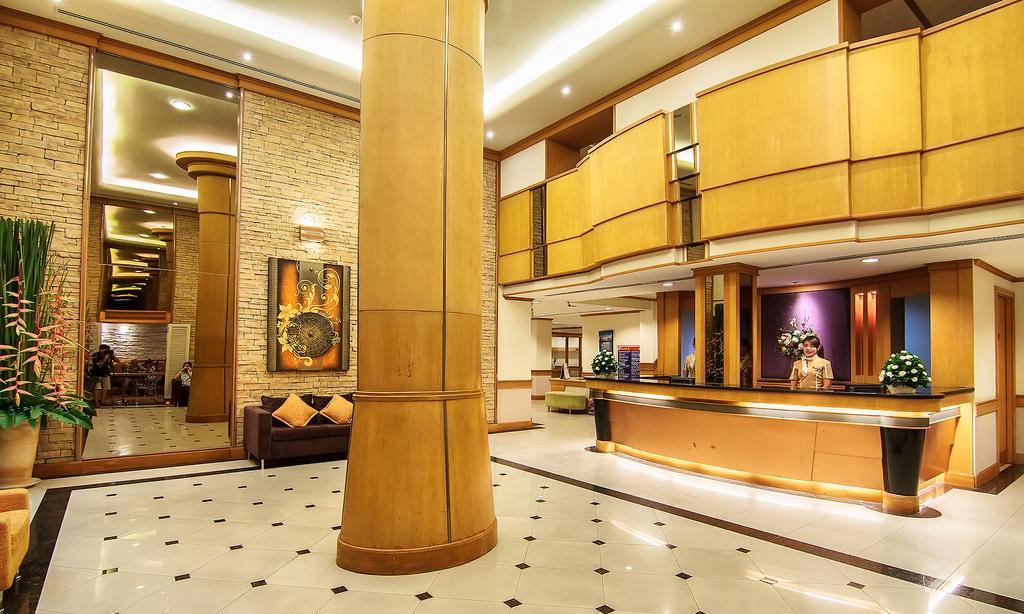 Bossotel Bangkok Exterior photo
